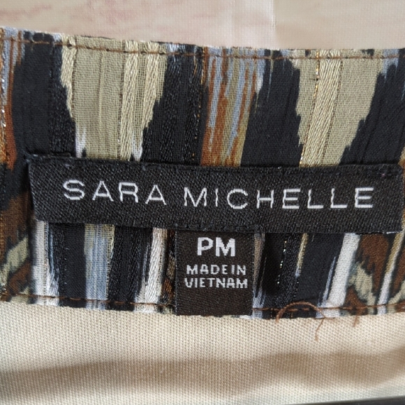 Sara Michelle Petite Multicolor 3/4 Sleeve Top - Picture 3 of 5